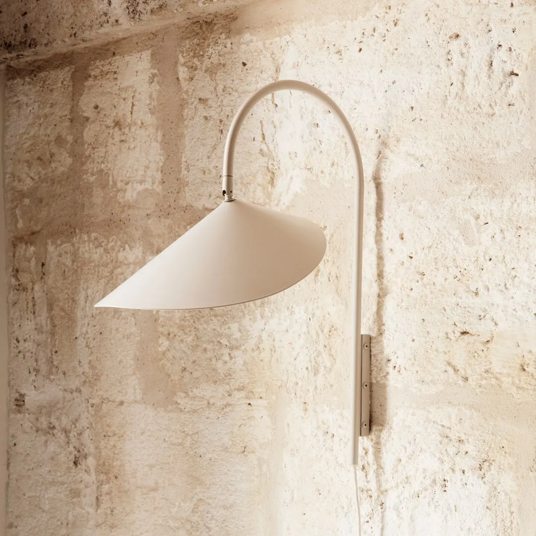 Arum Wall Lamp