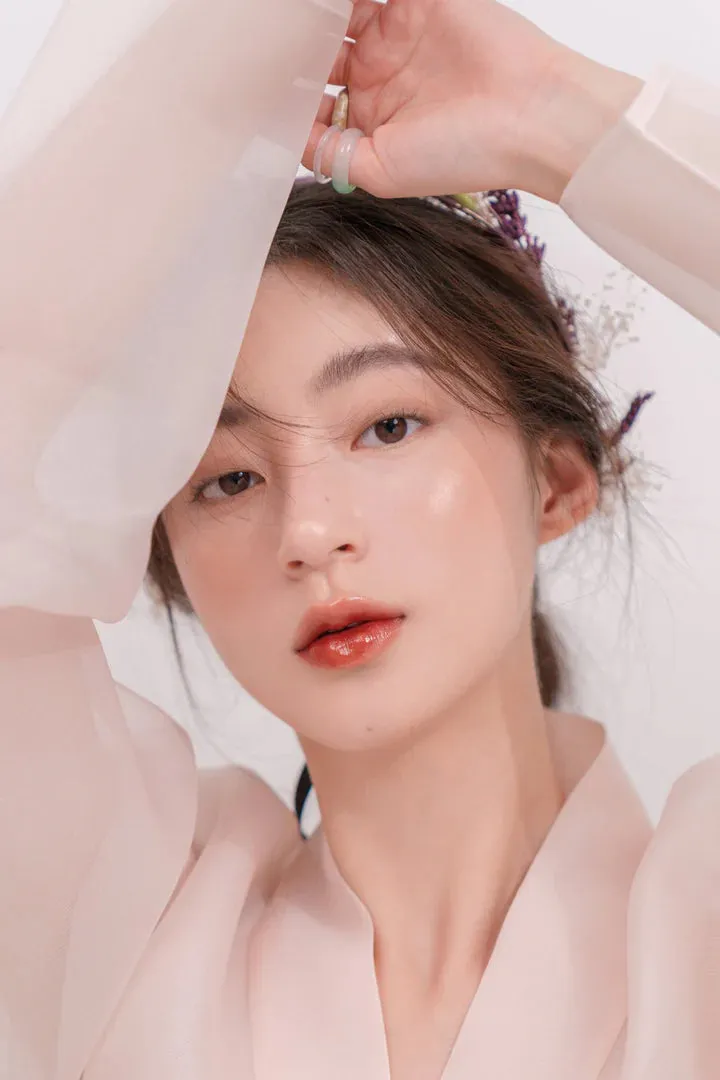 Rom&nd See-Through Veil Lighter Hanbok Edition #01 Sunkissed Veil 5.5g 韩国Rom&nd高光盘 #01 5.5g